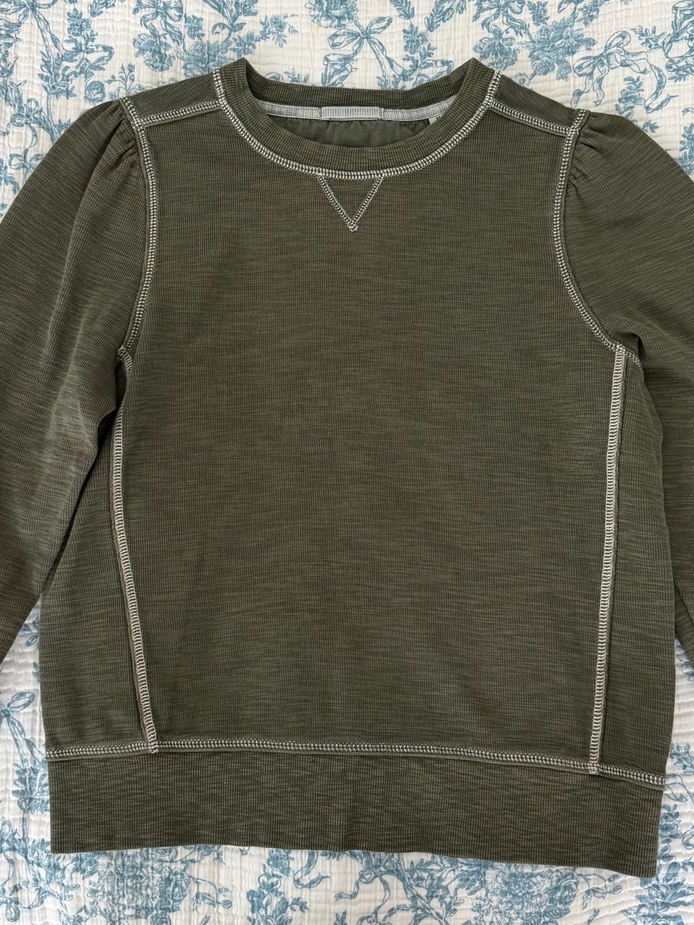 Tommy Bahama Olive Green Crewneck Sweatshirt with Contrast Stitching